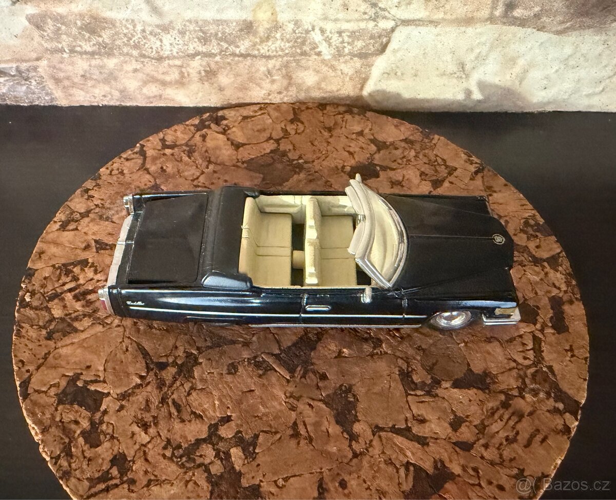 Model auta Cadillac Eldorado - 2