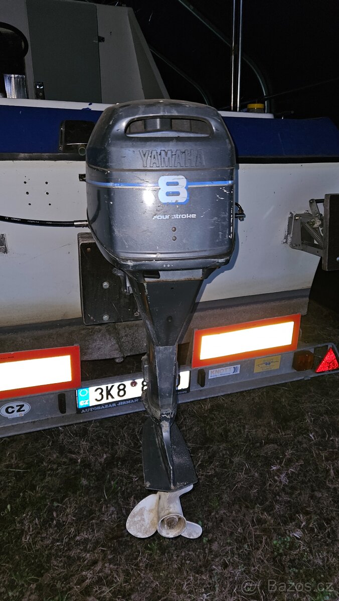 Lodní motor Yamaha - 2