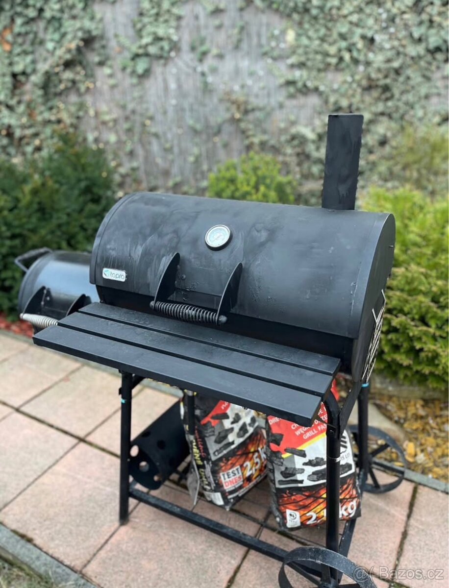 Prodám venkovní gril - 2
