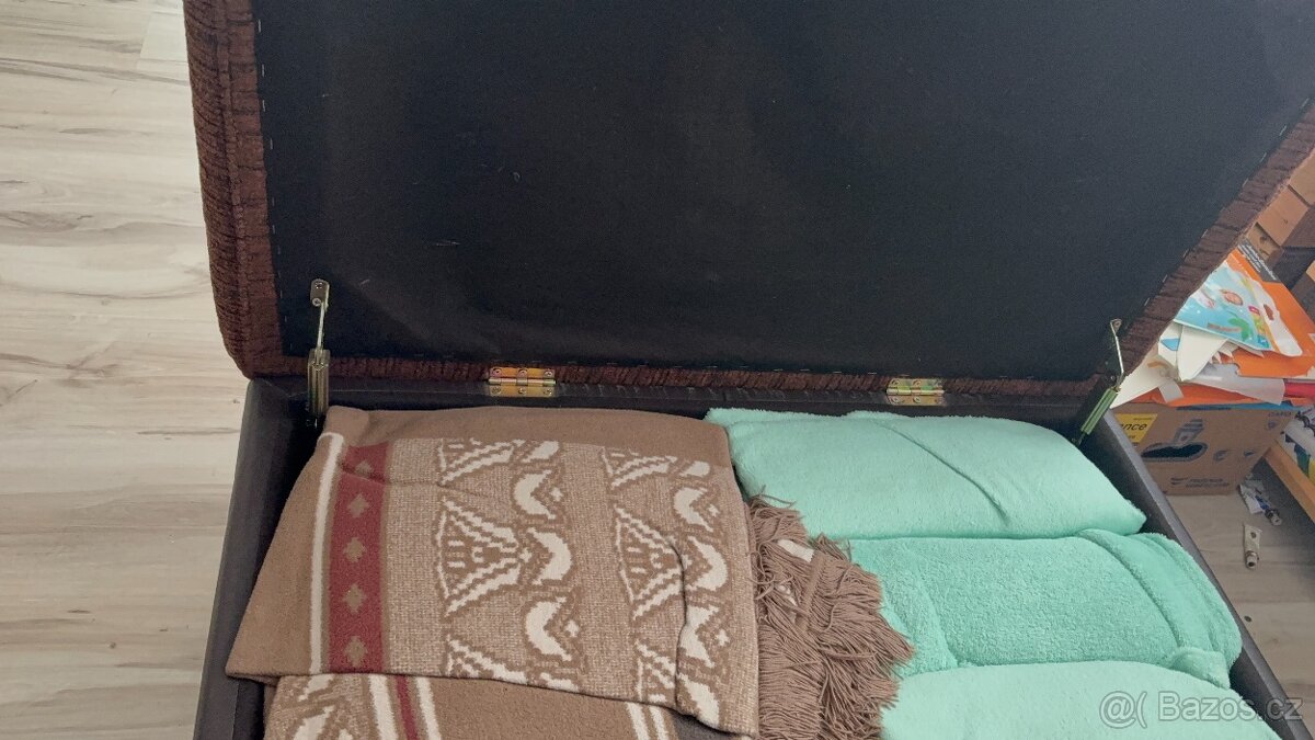 Futon - zdarma - 2