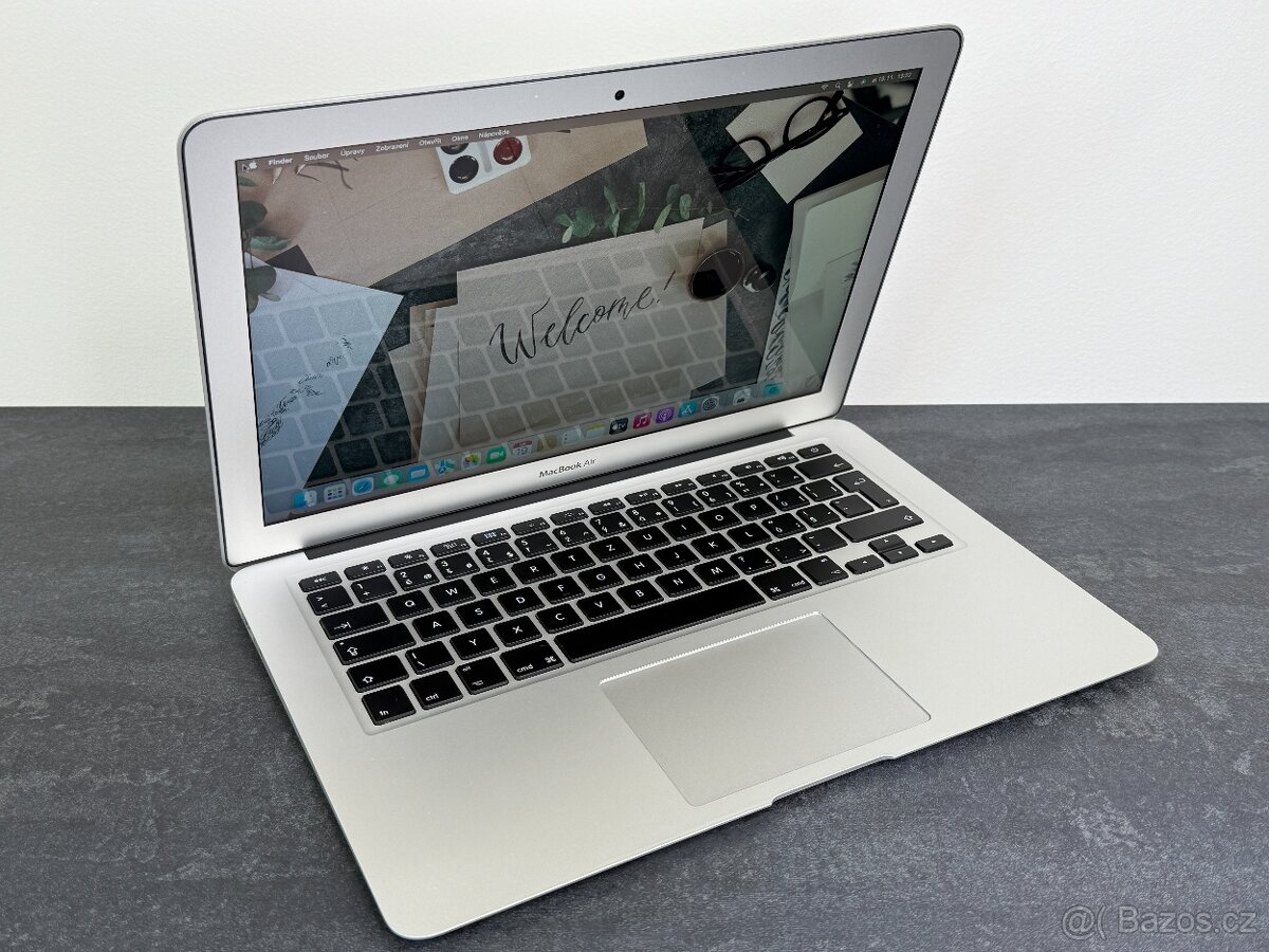 MacBook Air 13'' 2015 / i5 / 4GB / 256GB SSD - DPH - 2