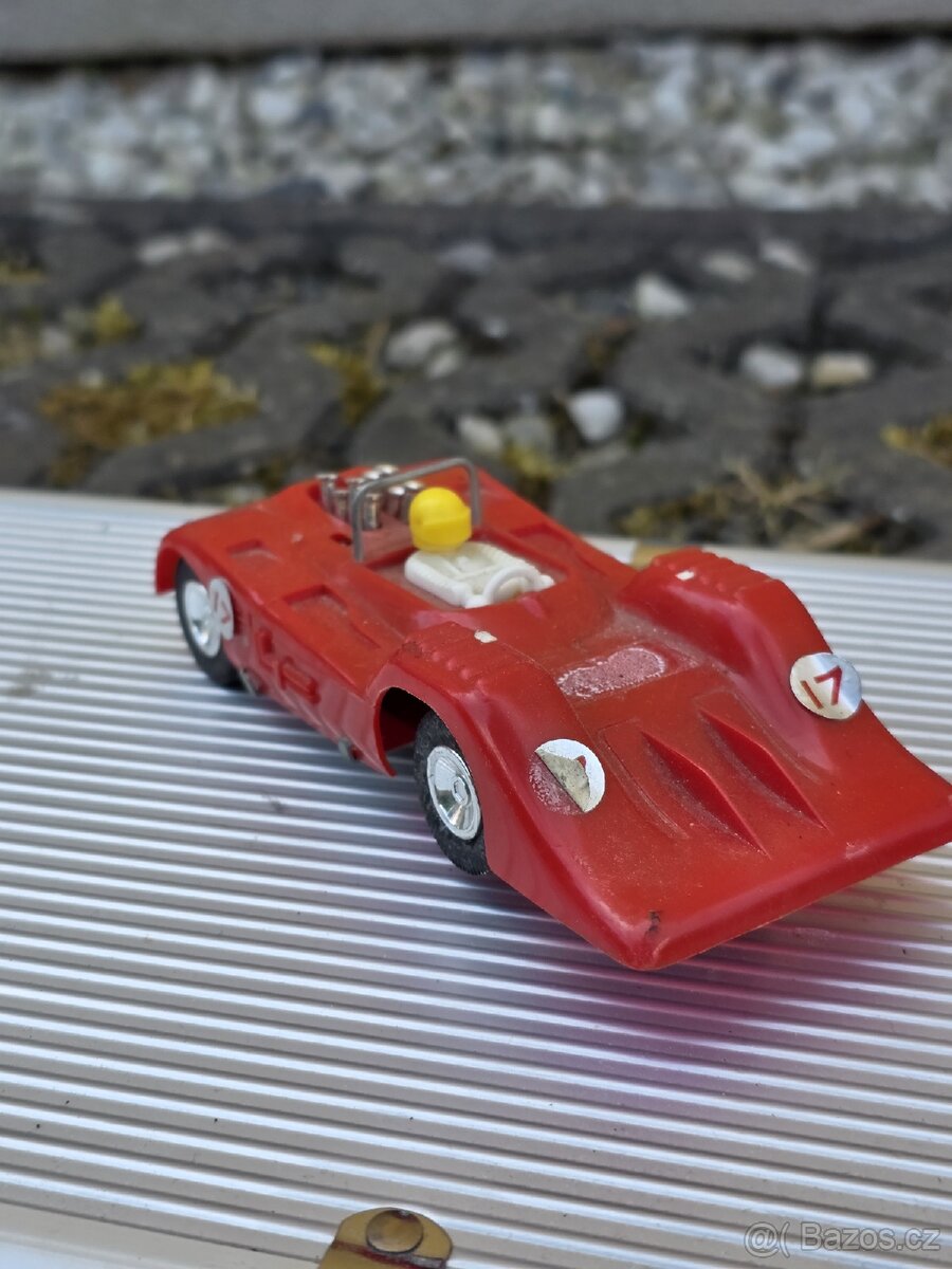 Autíčko k autodráze ites - 2