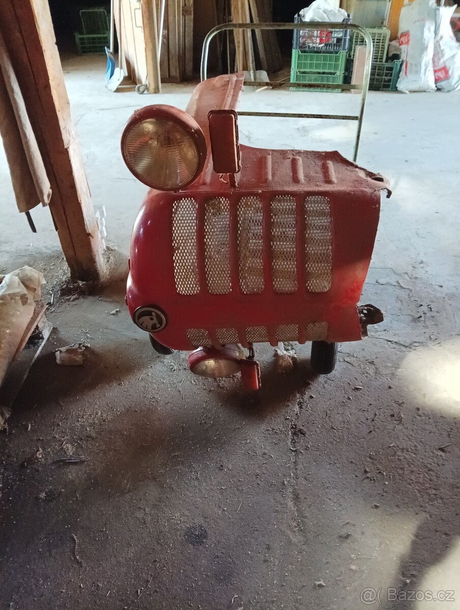 Kapota na zetor - 2