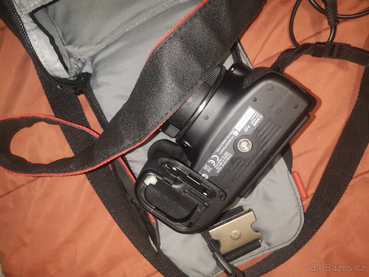Canon 70d 18-55 + 50 1.8 + Manfrotto brašna - 2