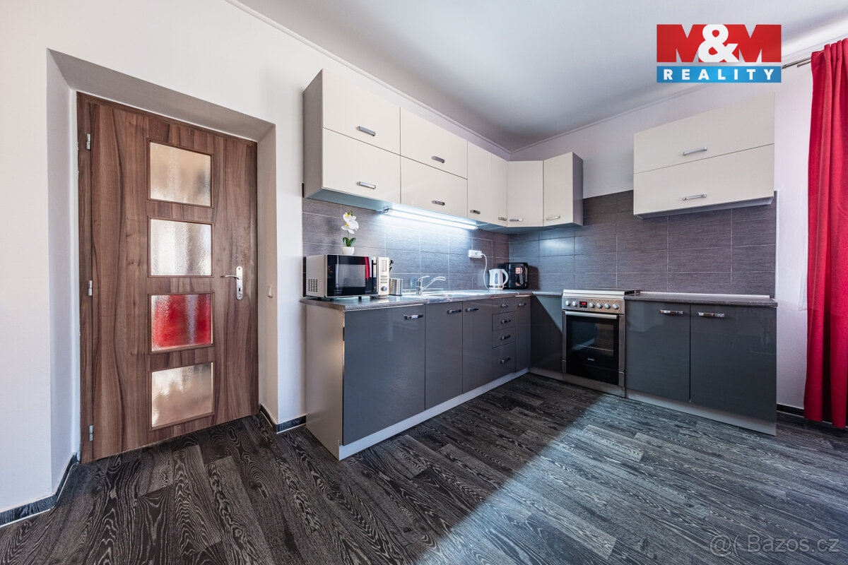 Prodej rodinného domu v Radonicích u Prahy, ulice Příčná - 2