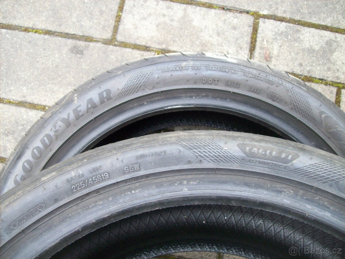 2x letní GY F1 225.45.19 XL vzorek 95% - 2