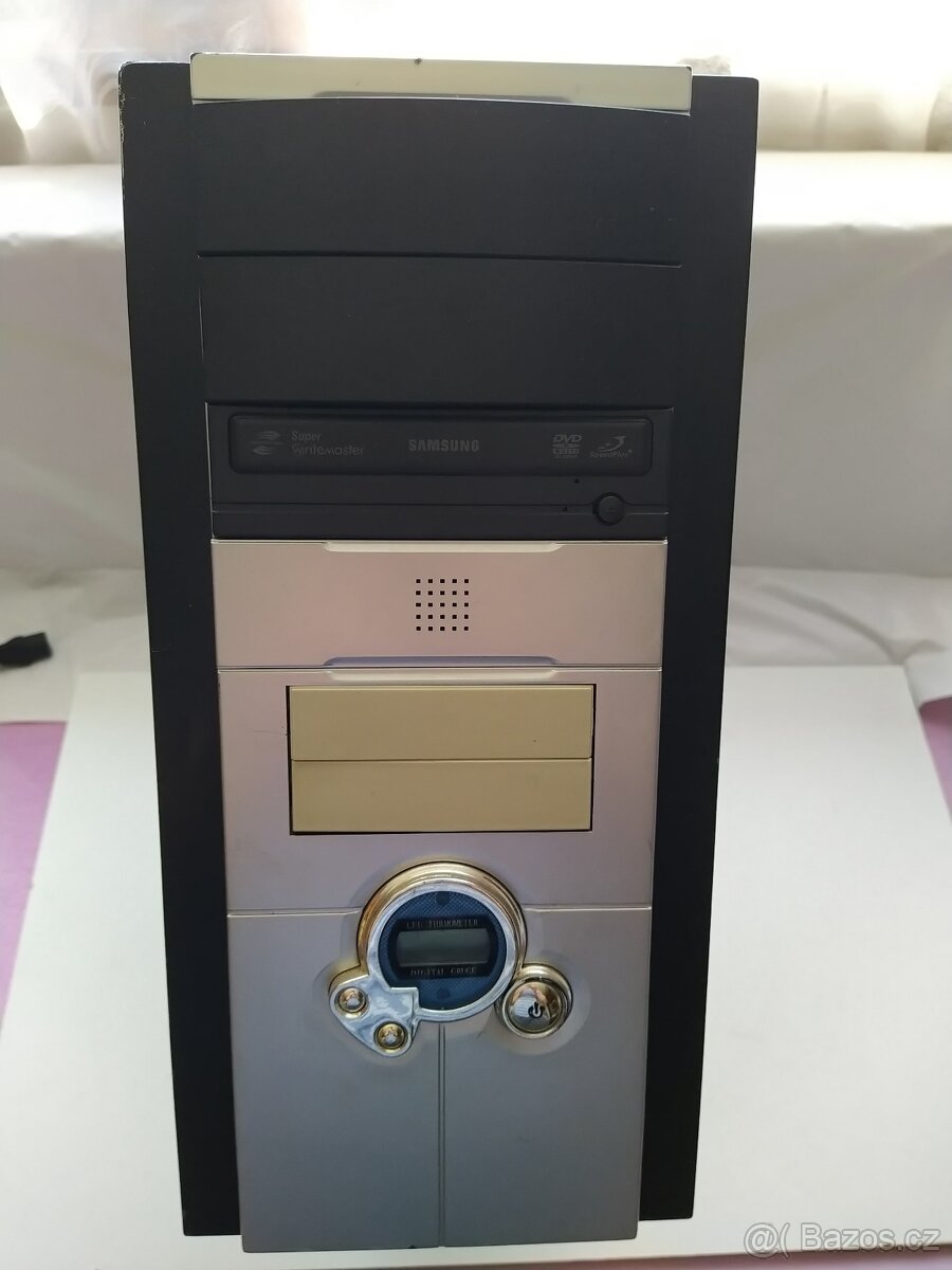 PC sestava s Intel Core2Duo E8200 - 2