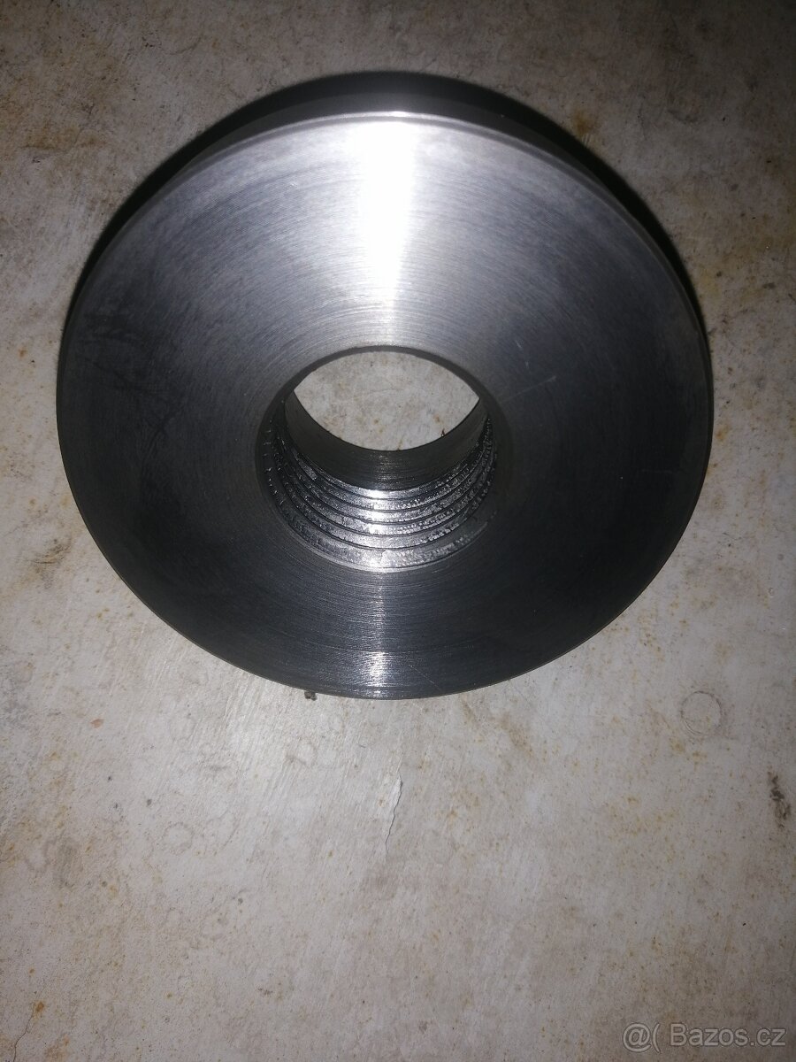 Prodám na soustruh MN80 přírubu sklíčidla pr.100mm - 2