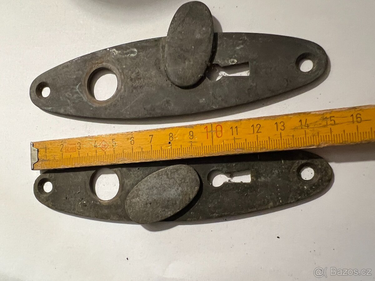 Starý mosazný zámek - 2