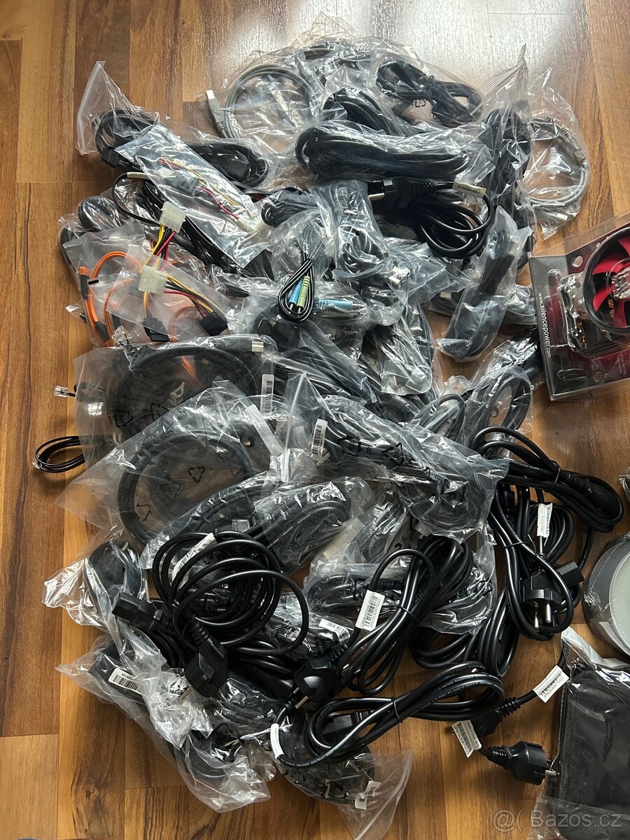 IT - kabely, chladič, DVD, pouzdra, obaly, stolní PC… - 2