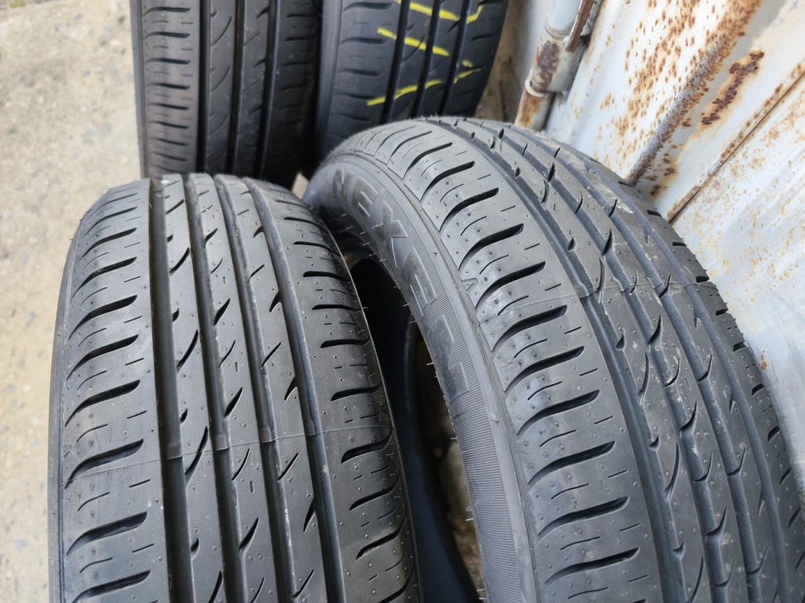 15"sada zánovních letních pneu Nexen Twingo Smart 1800Kč - 2