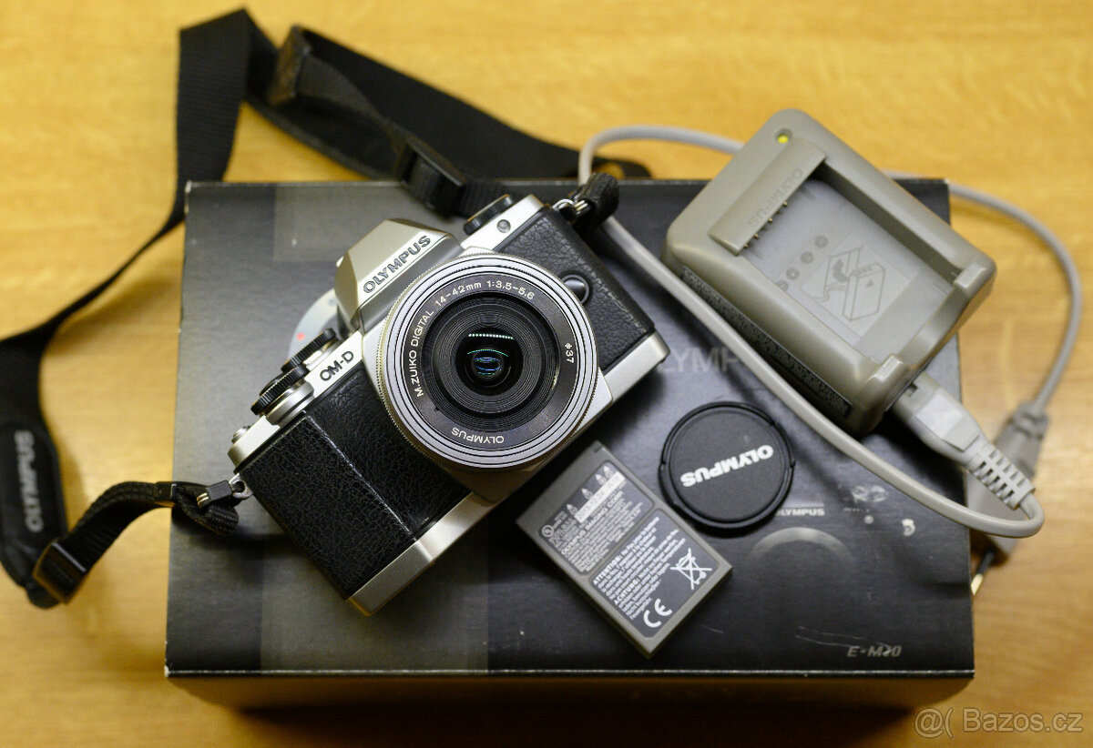 Olympus OMD E-M10 + 14-42 EZ pancake - 2