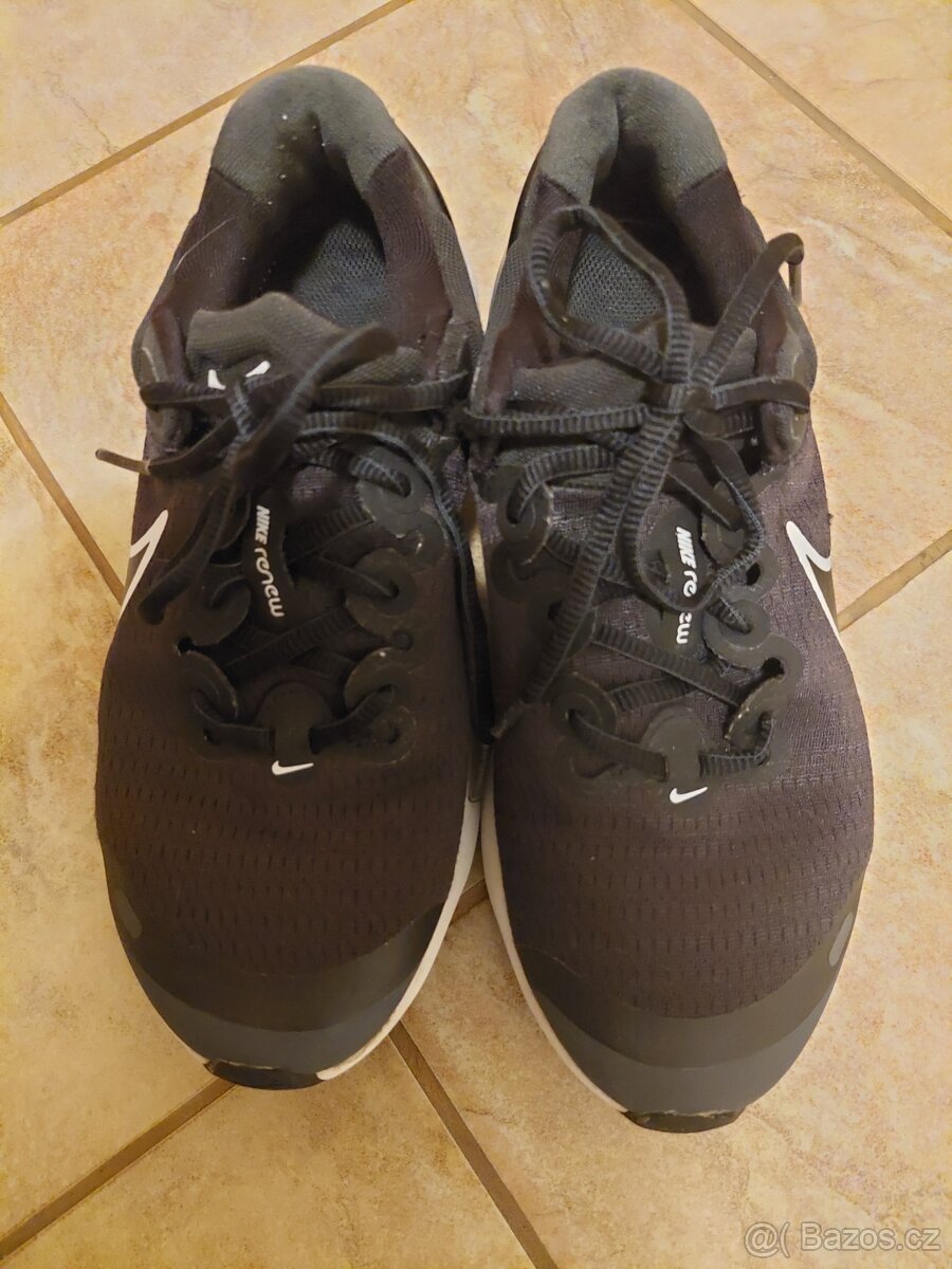 NIKE Renew Run vel.37.5 - 2