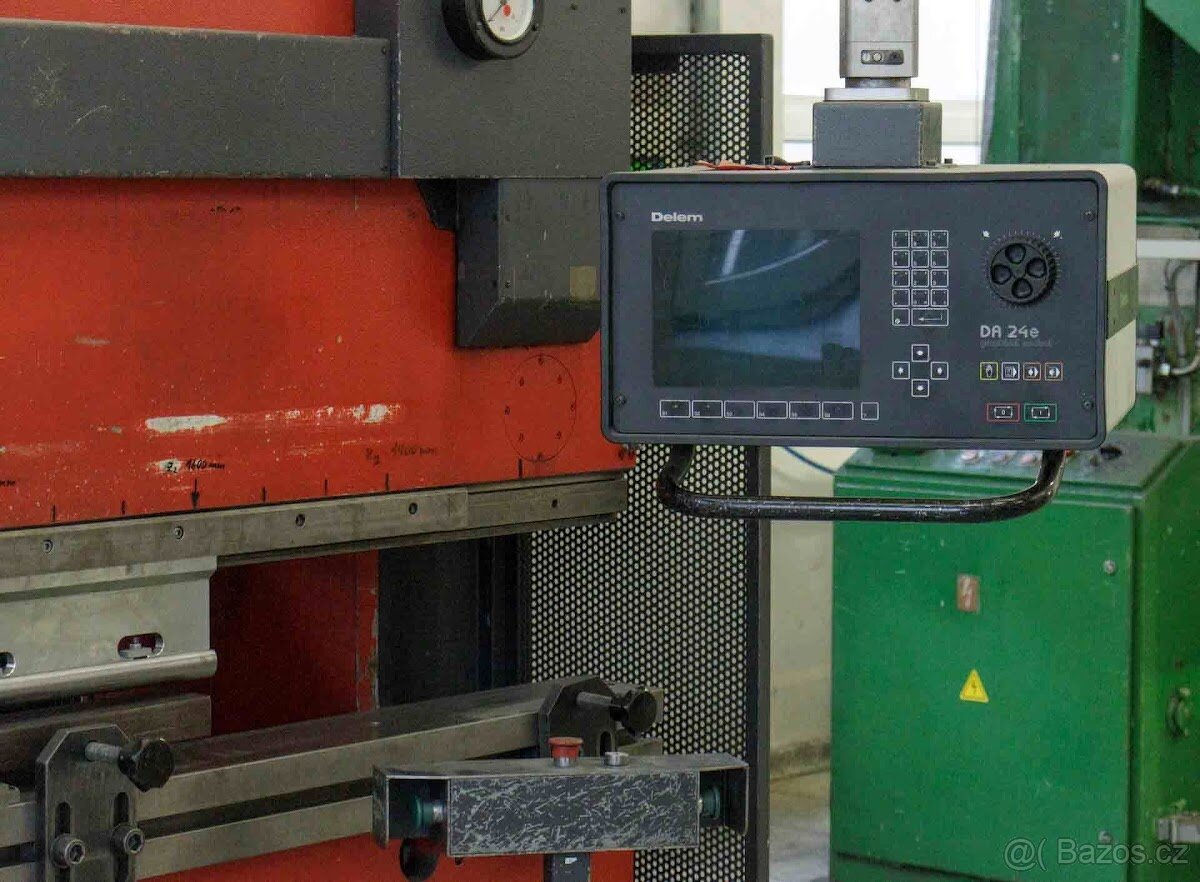 HOL 80/2500 / ohraňovací lis CNC - 2