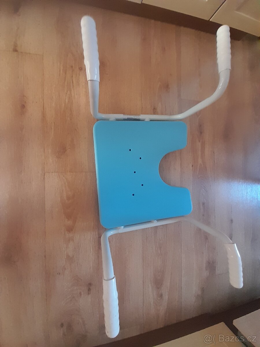 Prodám závěsnou sedačku do vany - 2