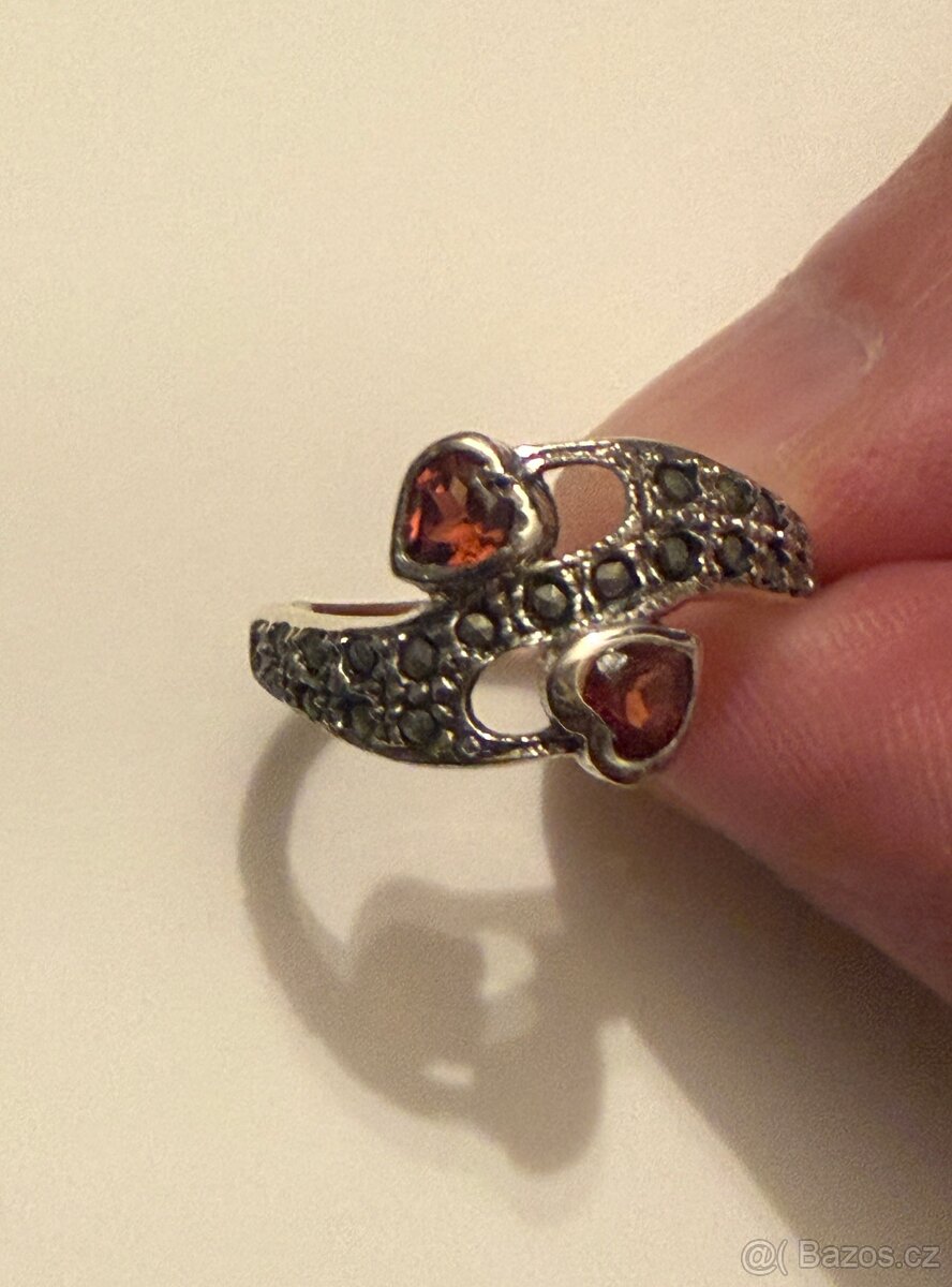 Stříbrný prsten přírodní granáty, markazity - 2