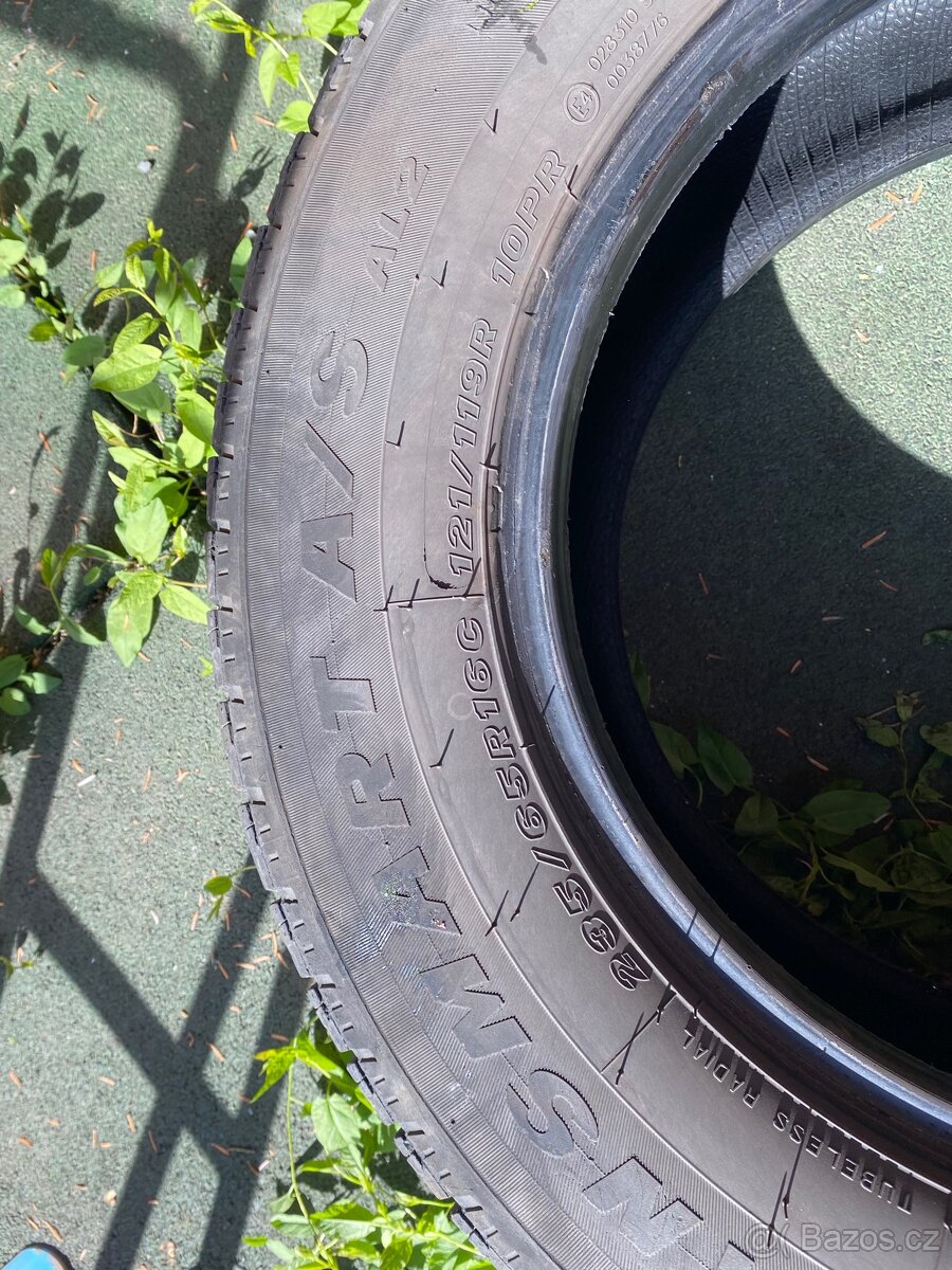 Prodám 2 pneu na dodávku - 2