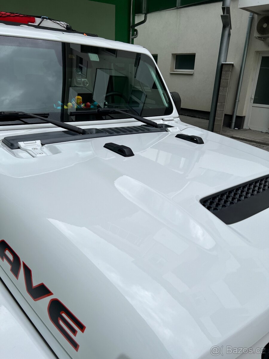 2021 Jeep Gladiator Mojave - 2