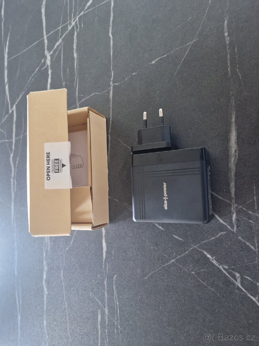 AlzaPower H100 Dokovací stanice - 2