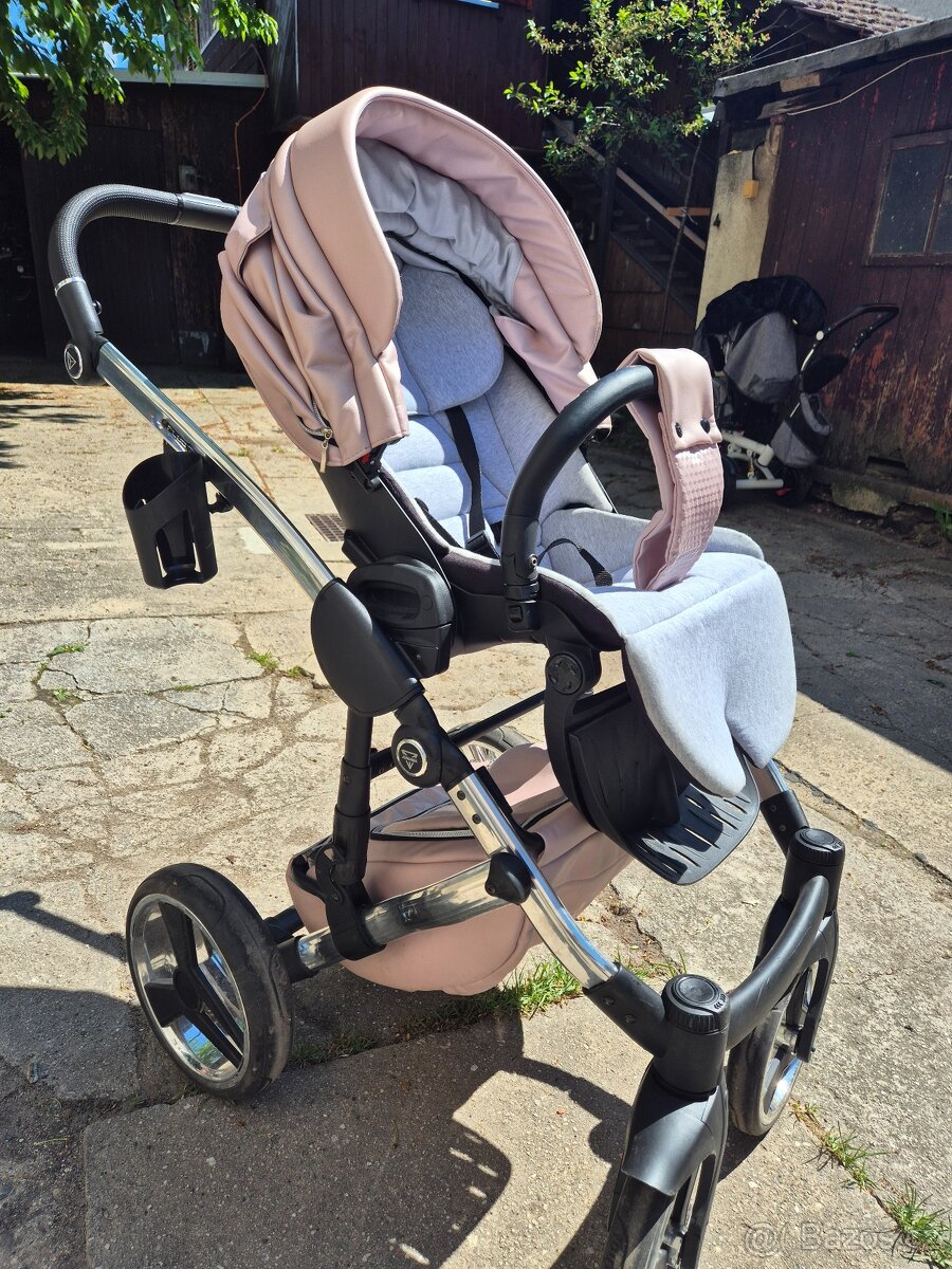 Junama Fluo Line v3 Light Pink s doplňky. - 2