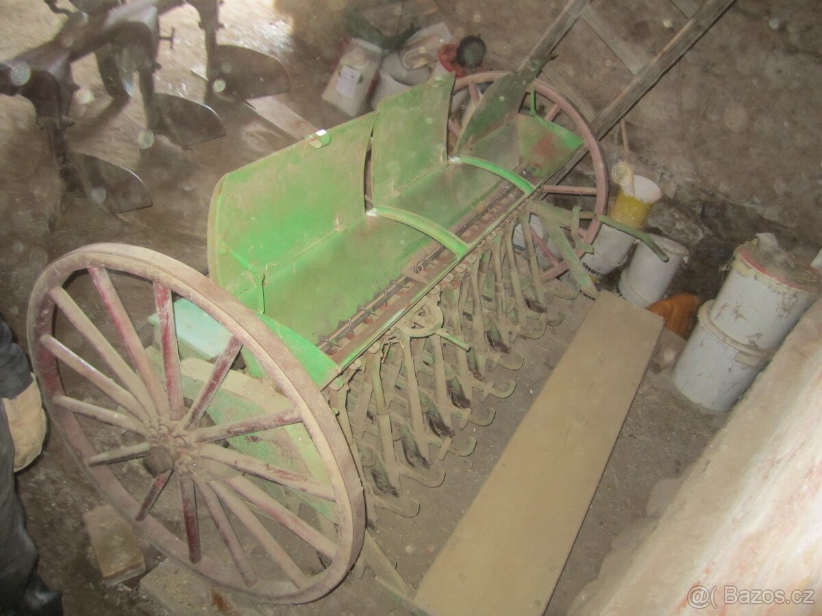 Secí stroj - 2