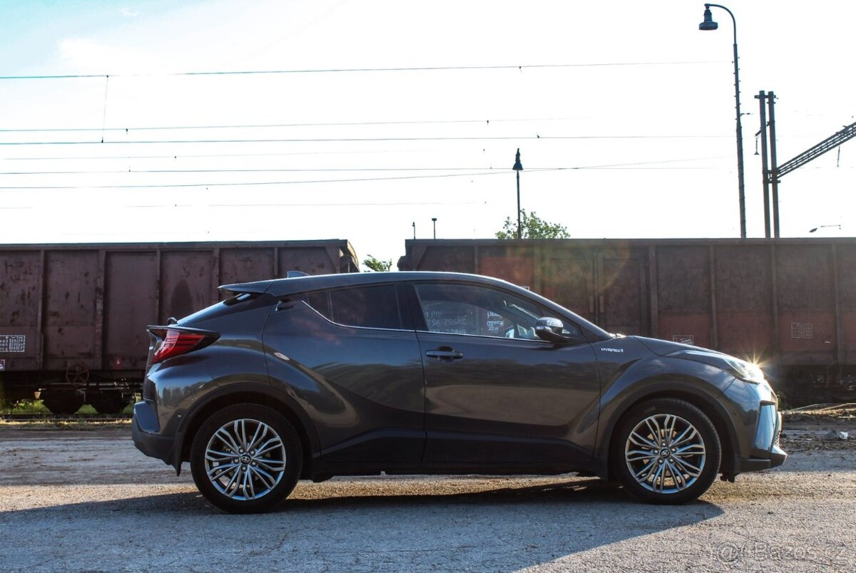 Toyota C-HR 1.8 Hybrid e-CVT Executive - 2