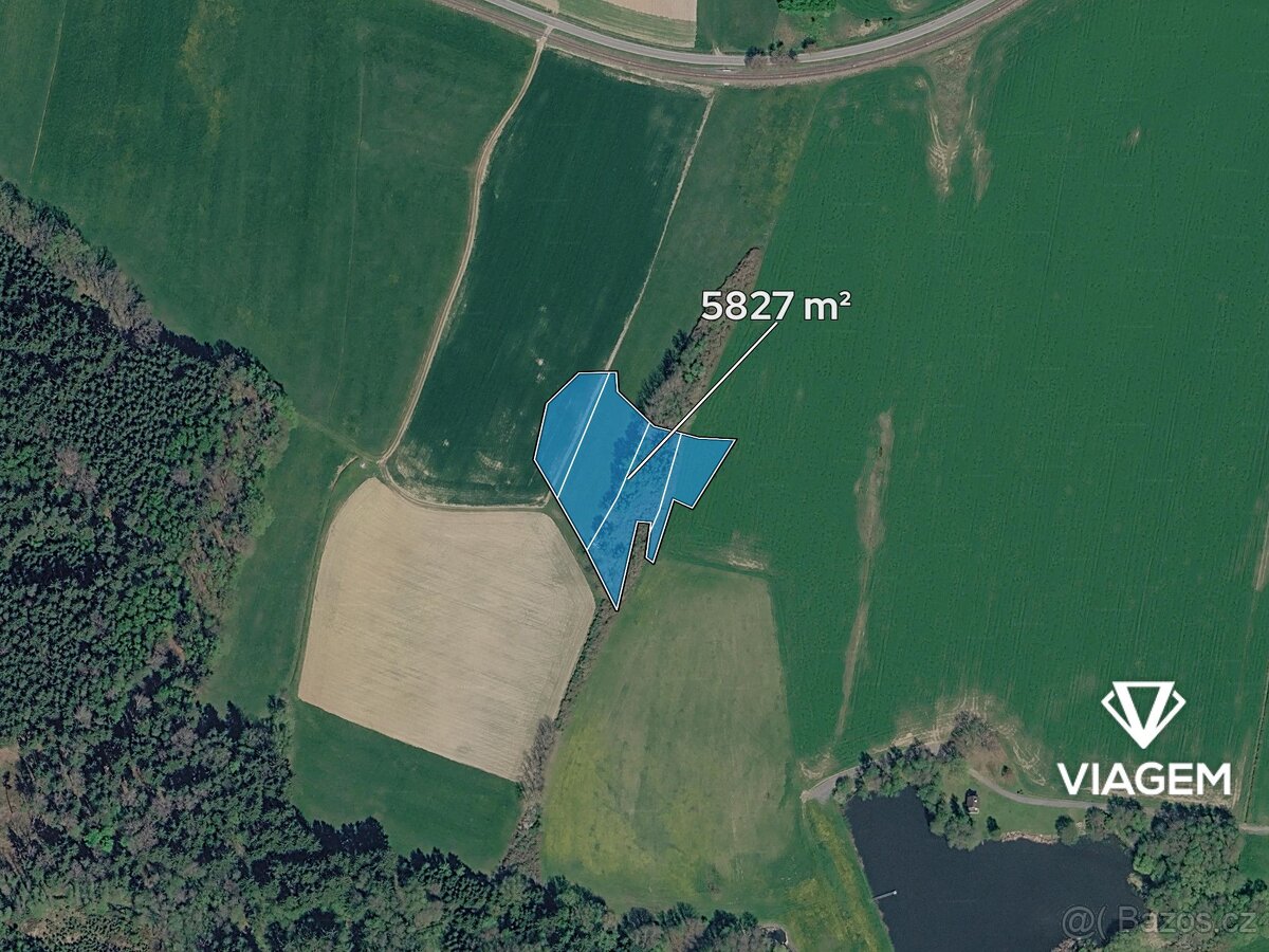 Pole 5 827 m² - 2