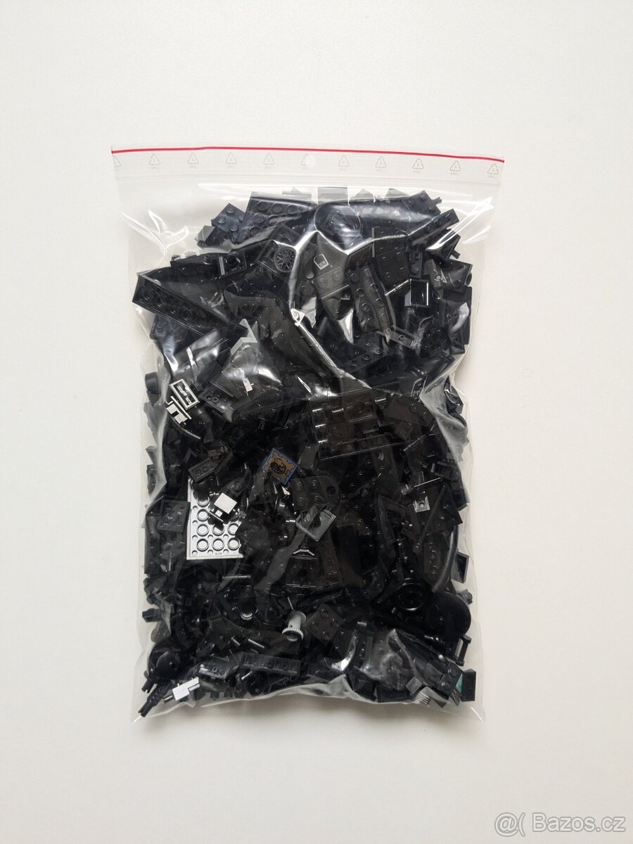 Lego dílky - černé - 2