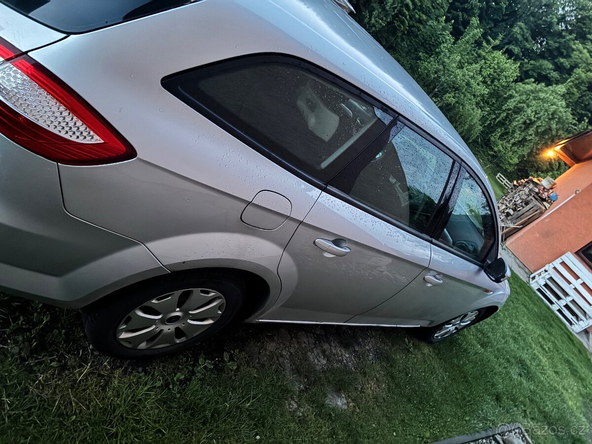 Ford Mondeo 2.0 nafta 96 kW - 2