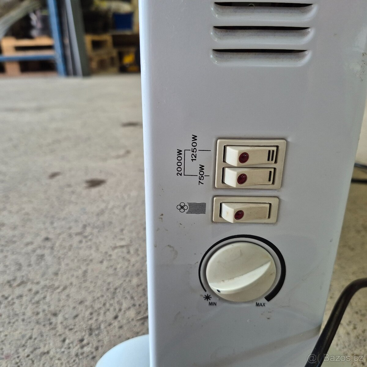 prodám elektrické topidlo č.R1 2000 W - 2