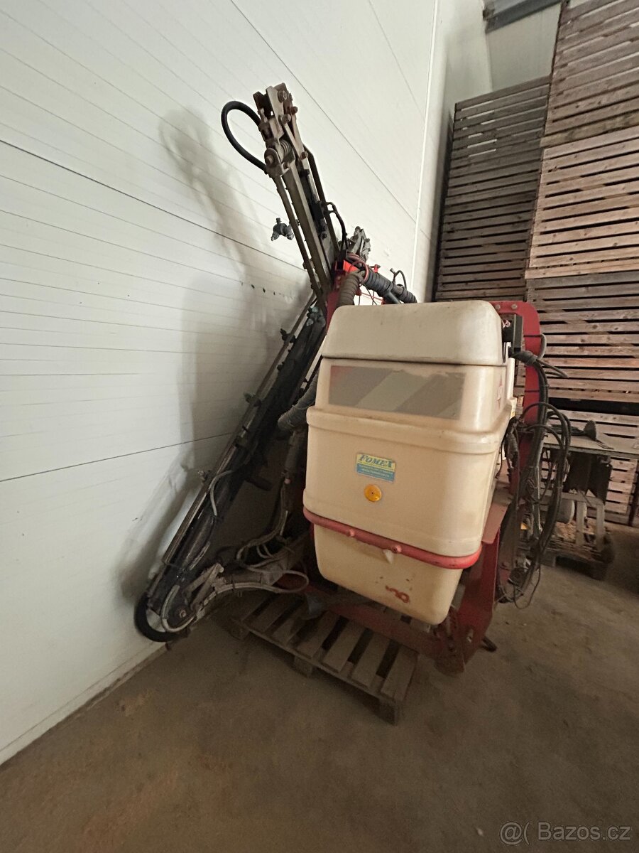 POSTŘIKOVAČ KUHN OMNIS 1000L - 2
