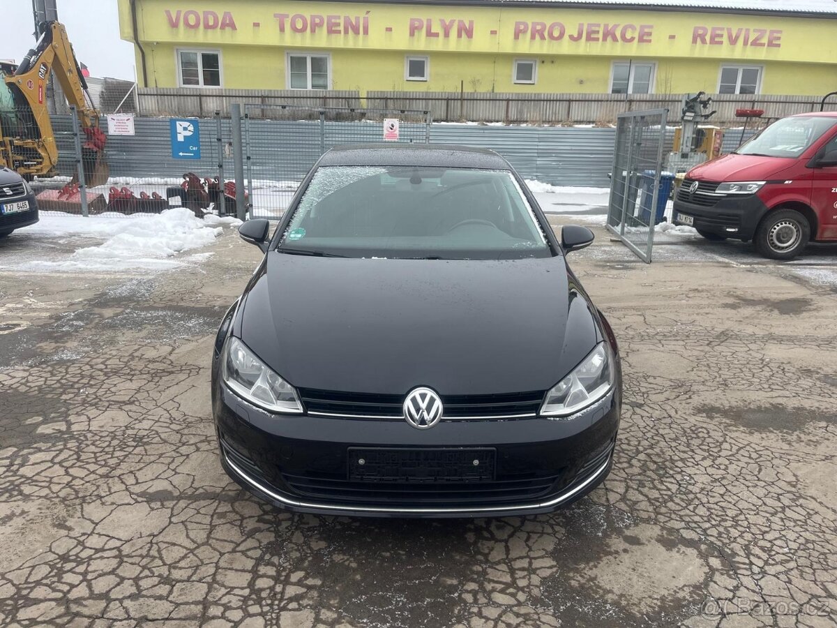 Volkswagen Golf Hatschback - 2