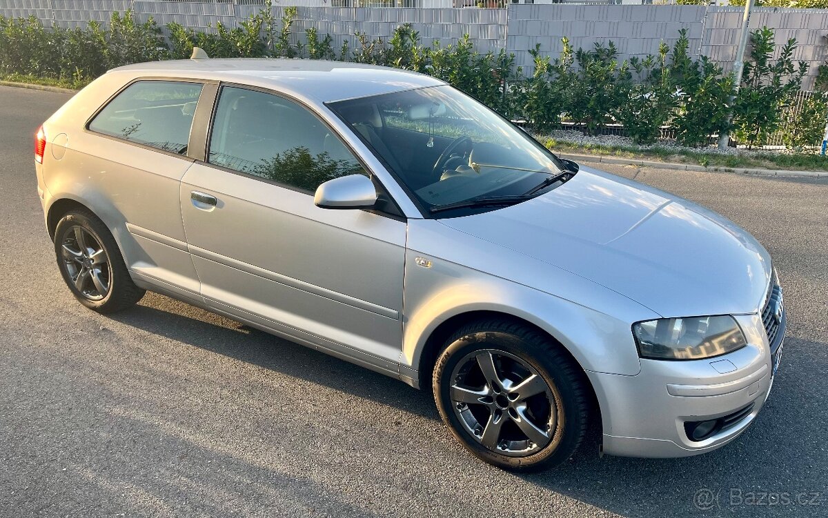 Audi A3 1,6 benzin - 2