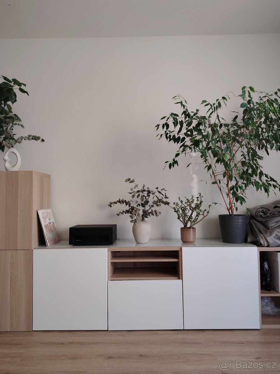 TV skříňka IKEA Besta - 2