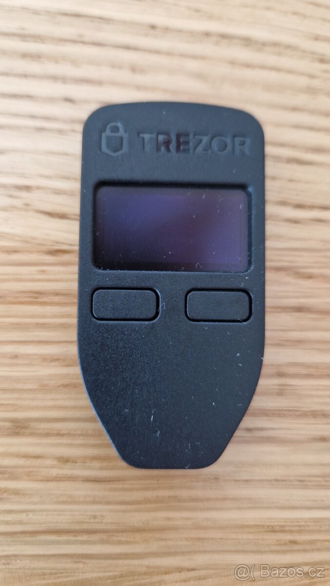 Trezor ONE Black nová hardwarová peněženka - 2