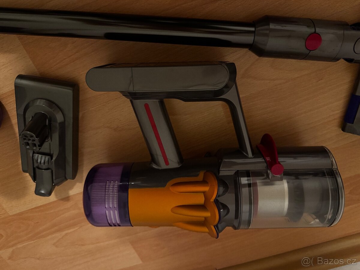 Tycovy vysavac Dyson - 2