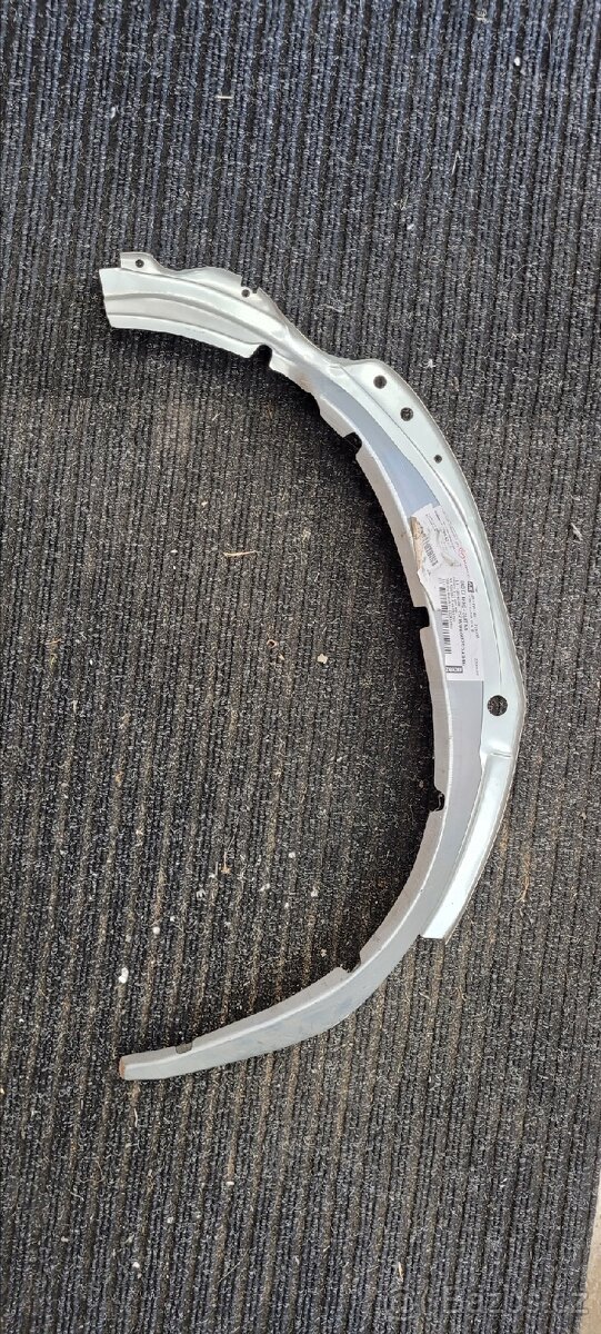 P vnitřní lem zadního blatníku VW T4 - 2