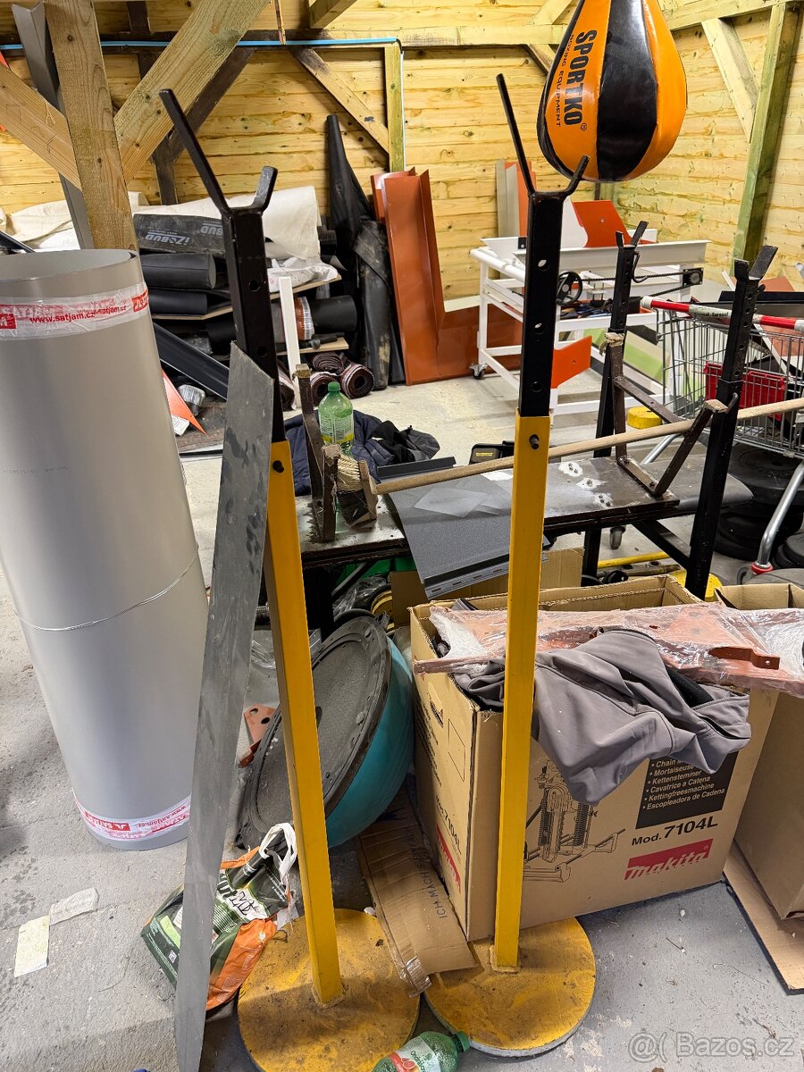 Posilovací stroje, pytel, závaží, osy - 2