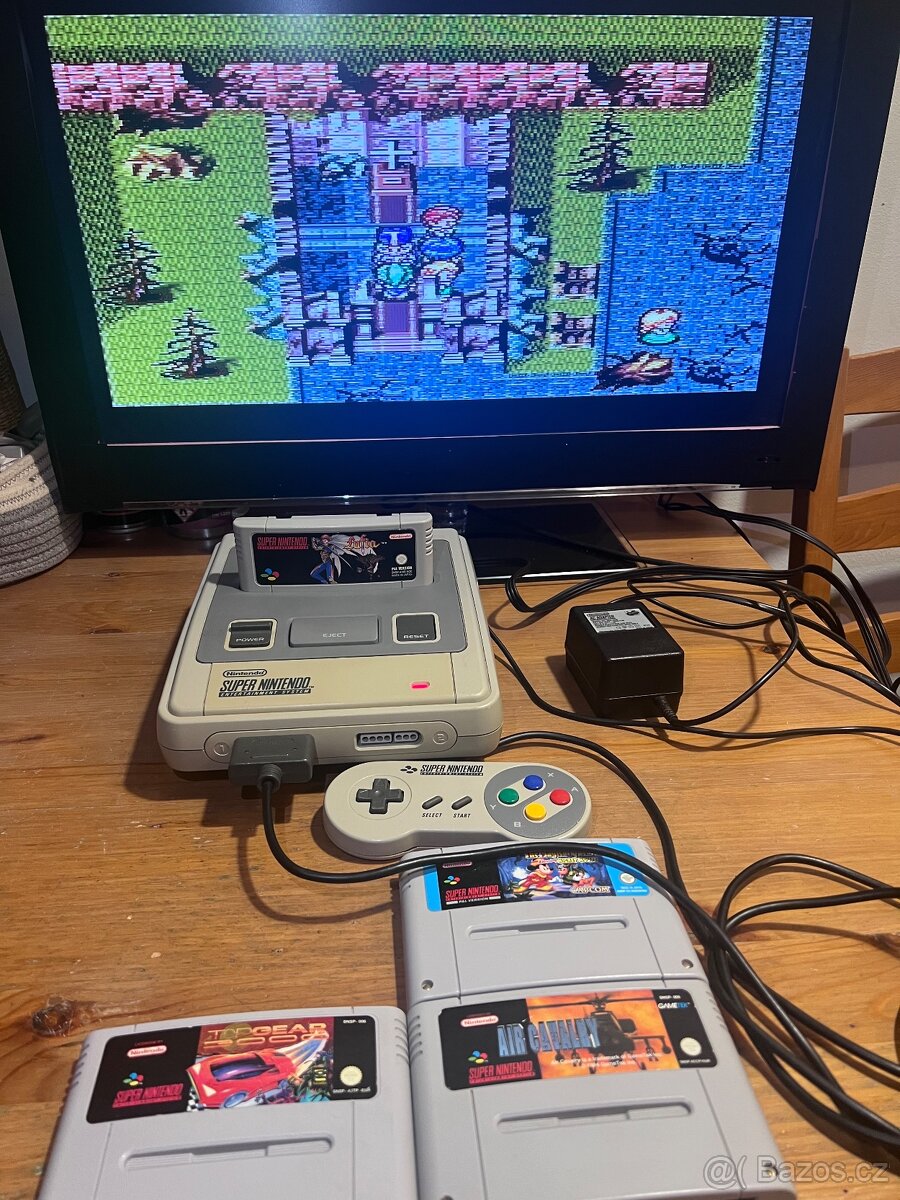 SNES konzole + hry LUFIA + Top Gear + Mickey + Air Cavalry - 2