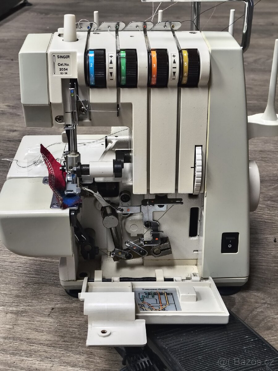 Šicí stroj overlock Singer 14 U134 - 2