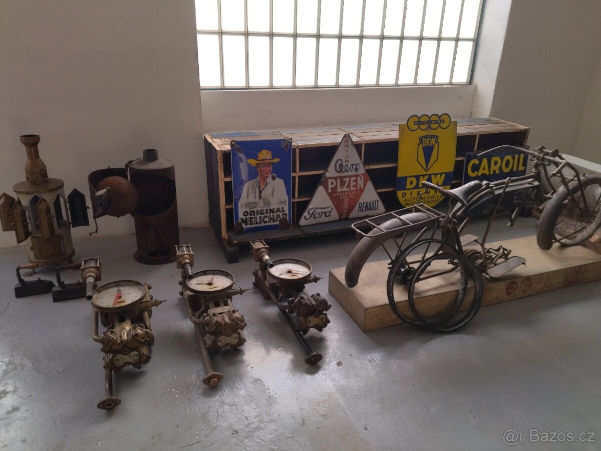 Starý motocykl, benzinky HEFA , cedule .. - 2