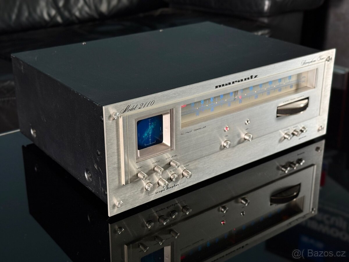 Marantz Model 2110 AM/FM Stereophonic Tuner - 2