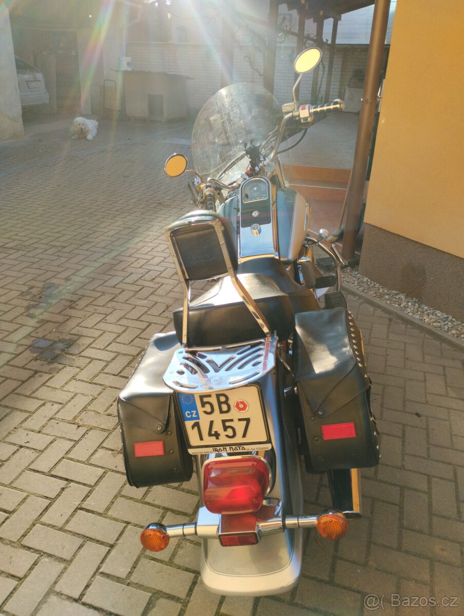 Suzuki Intruder 1500 - 2