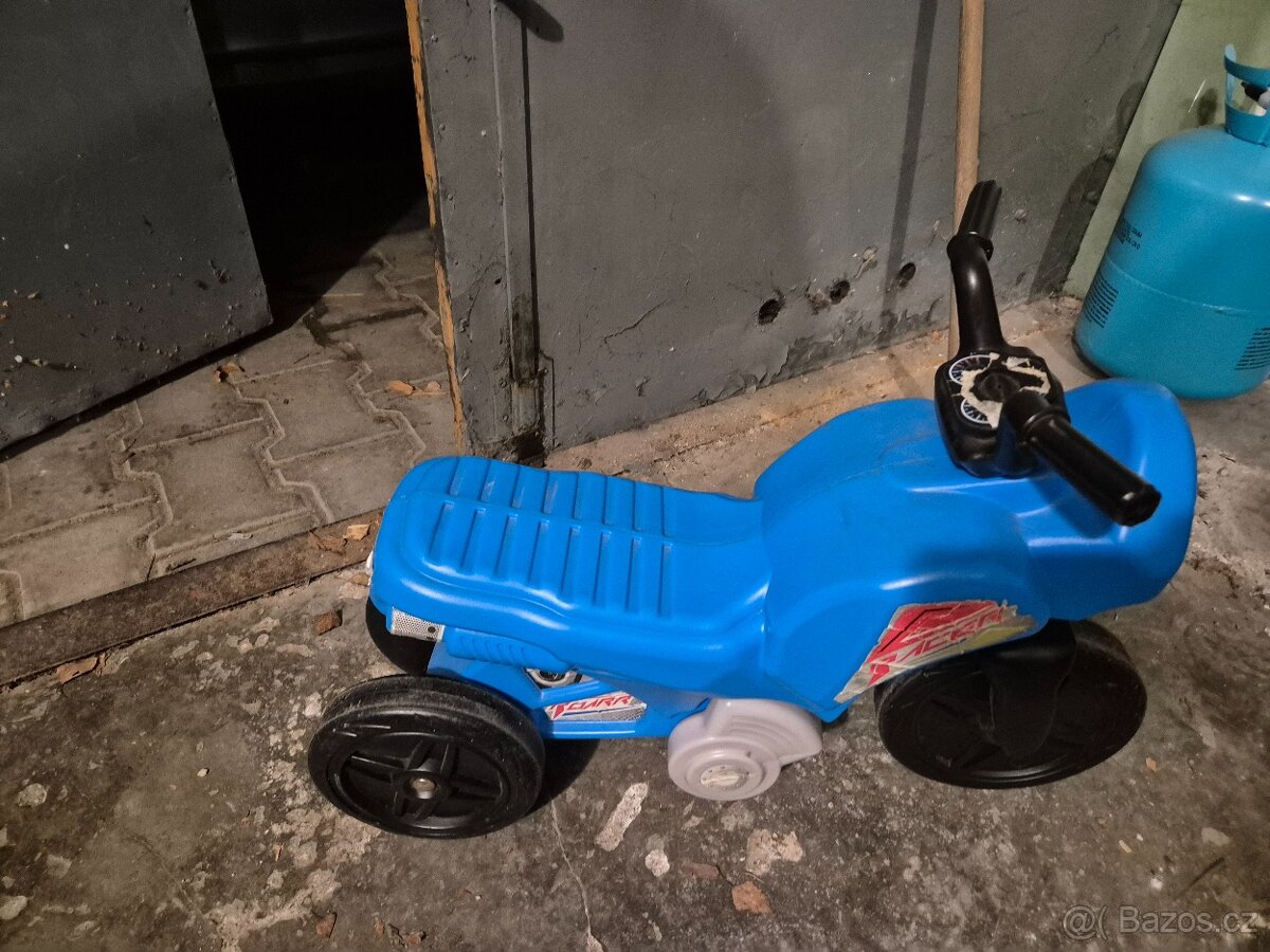 Tříkolka, motorka-odrážedlo, - 2