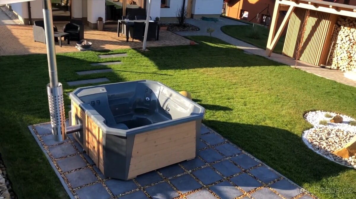 Venkovní vířivka - 2