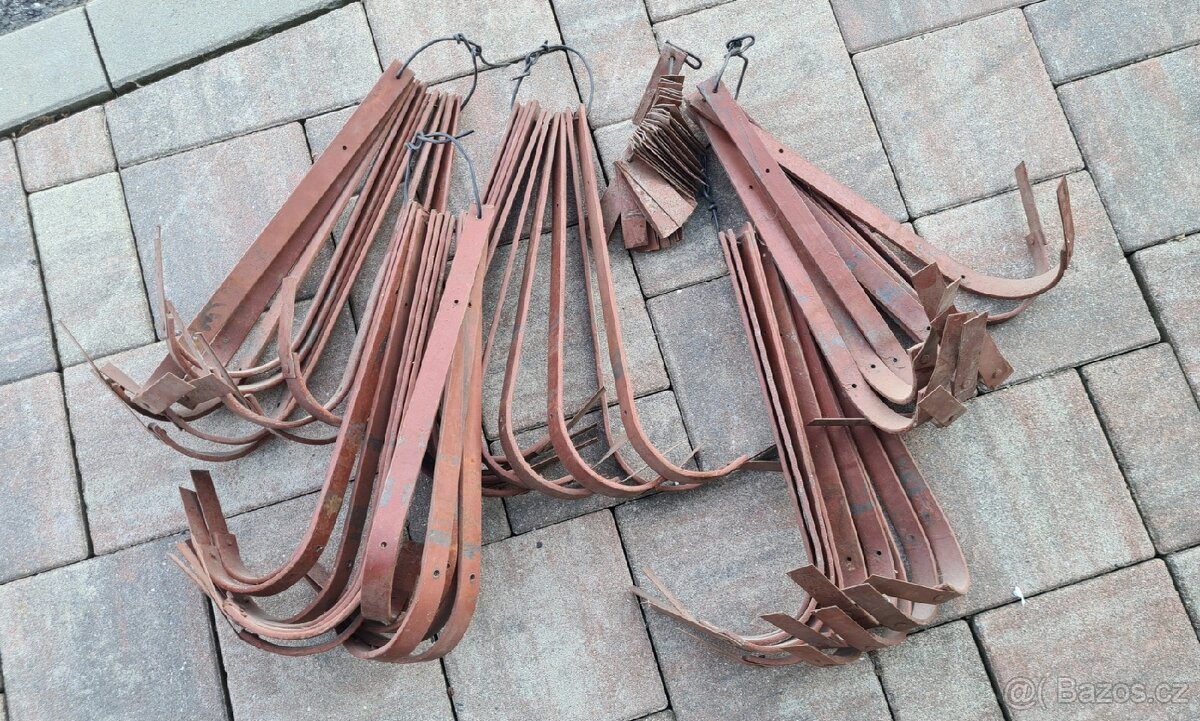 Střešní háky - 2