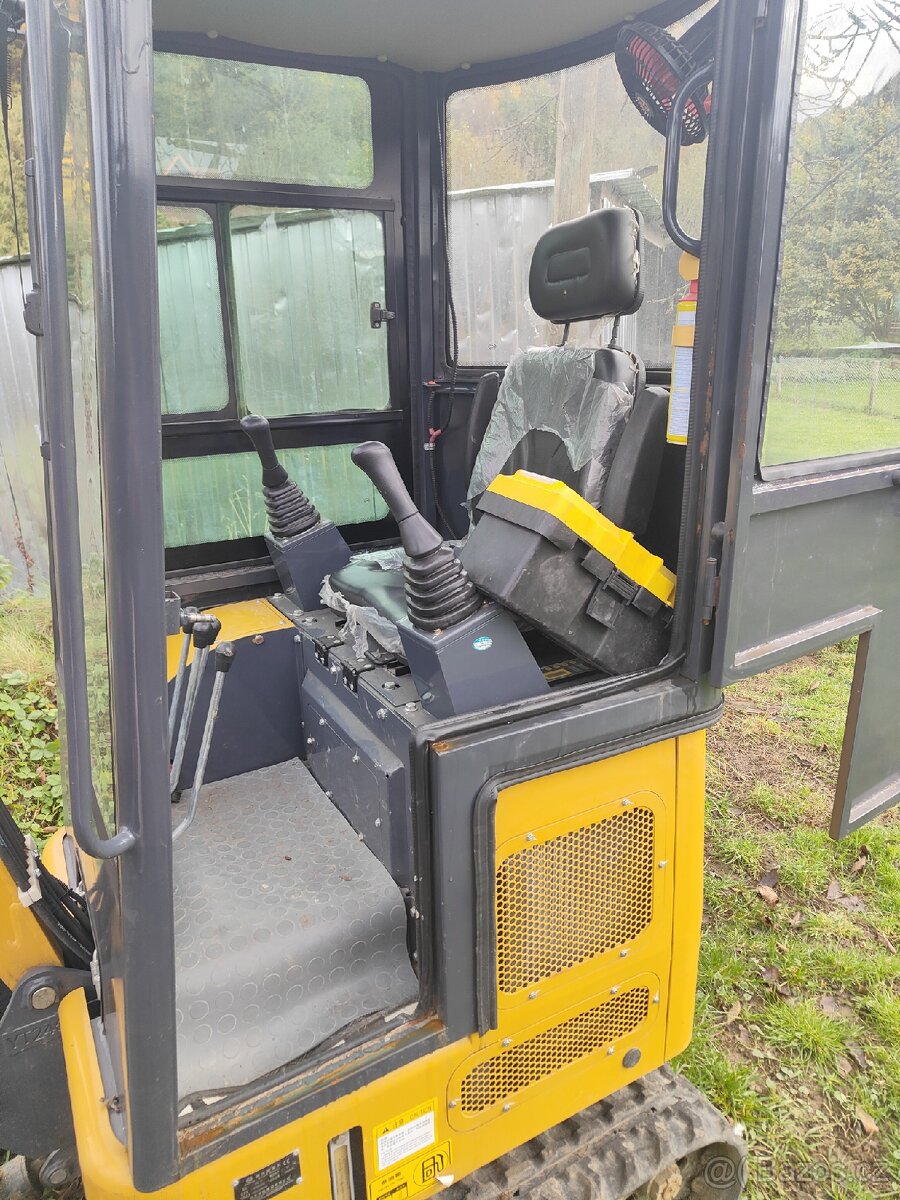 Prodám bagr 1,7 tuny - 2