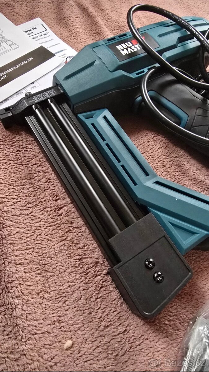 Nová elektrická hřebíkovačka, sponkovačka - 2