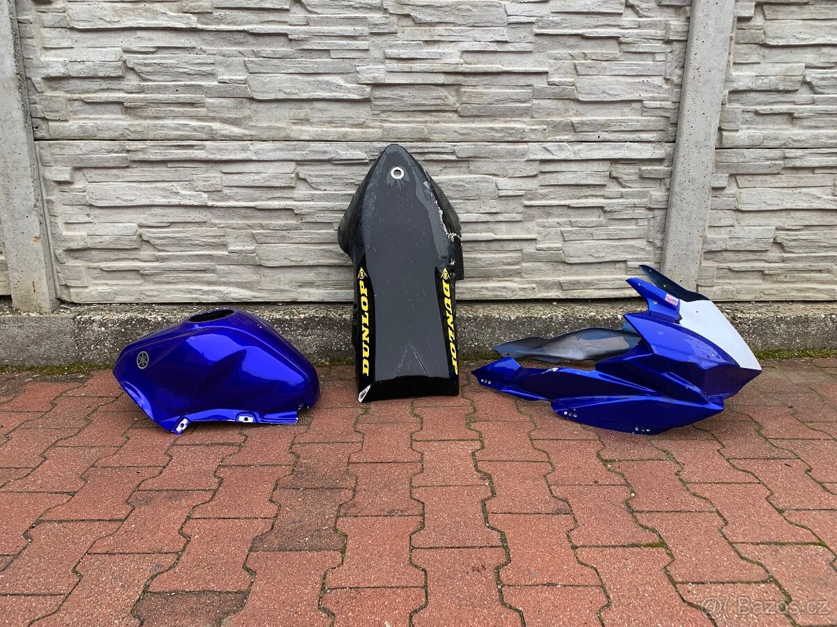 YAMAHA R3 - 2