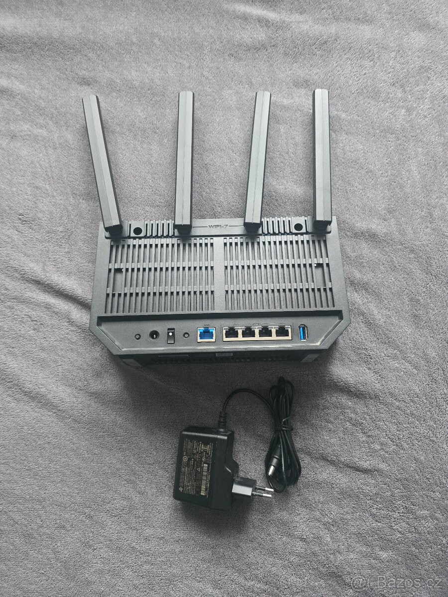 ASUS RT-BE92U - router wifi 7, skoro novy, v zaruce - 2
